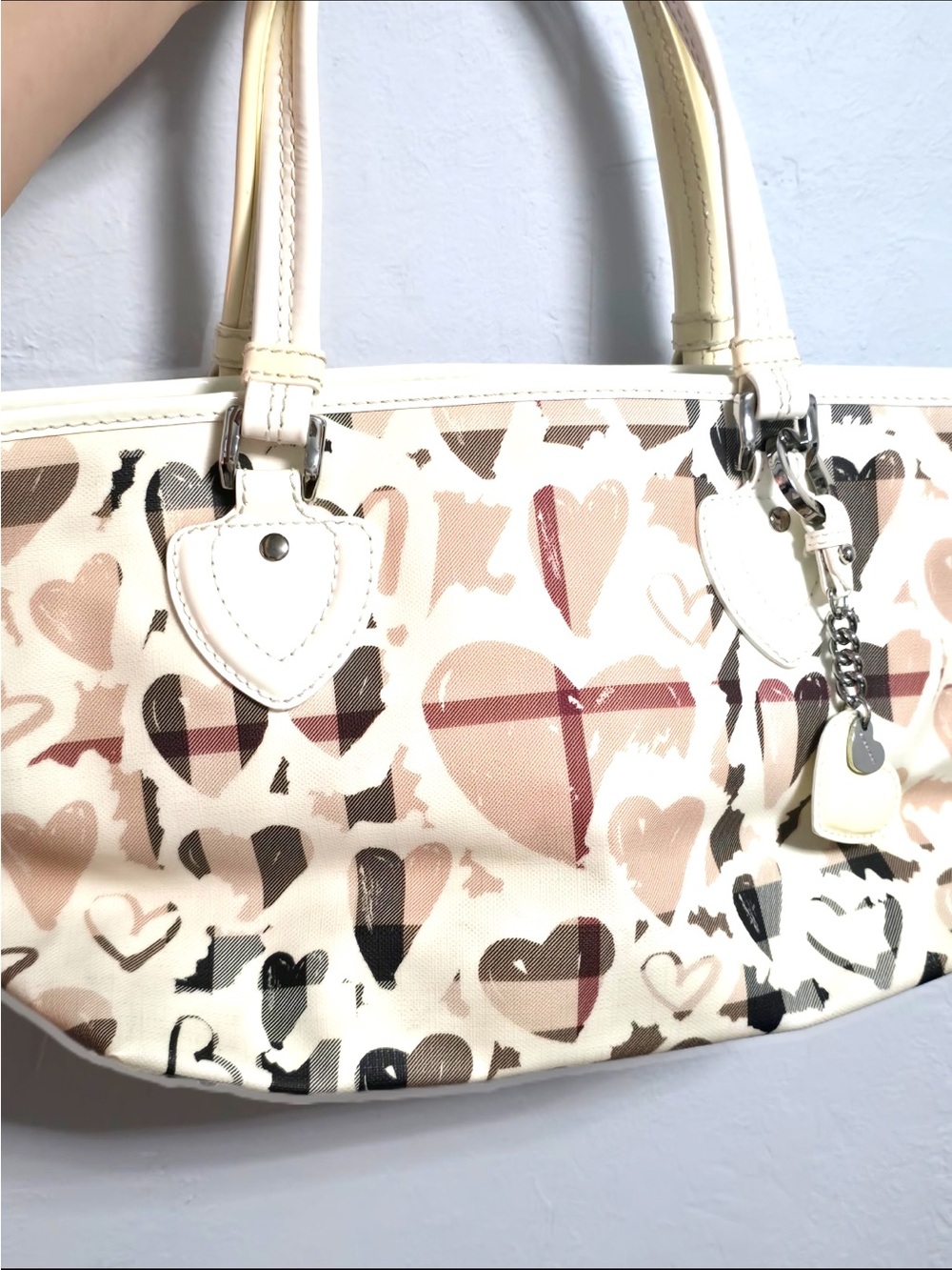 Burberry Cream and Brown Heart-Print Shoulder Bag